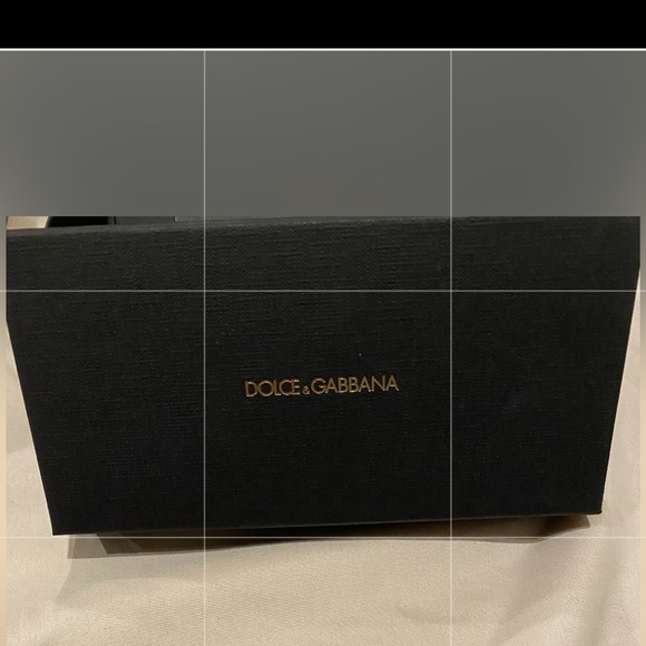 NIB Dolce & Gabbana white Sunglasses with Black Graffiti - Picture 8 of 8